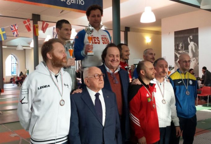 2cebfdae7a8ea5d691033c085990a9d4